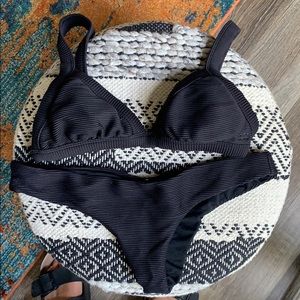 Billabong bikini set top and bottoms
